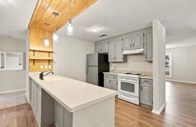 Charming Madison Home in a Prime Location — Must See! Gallery 3