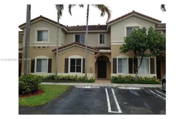 8830 W Flagler St photos photos