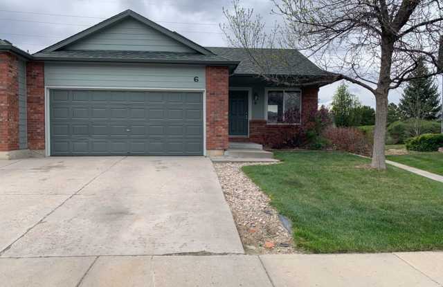 STUDENTS WELCOME! 3 Bed, 2 Bath Duplex in West Fort Collins close to Foothills - 850 South Overland Trail, Fort Collins, CO 80521