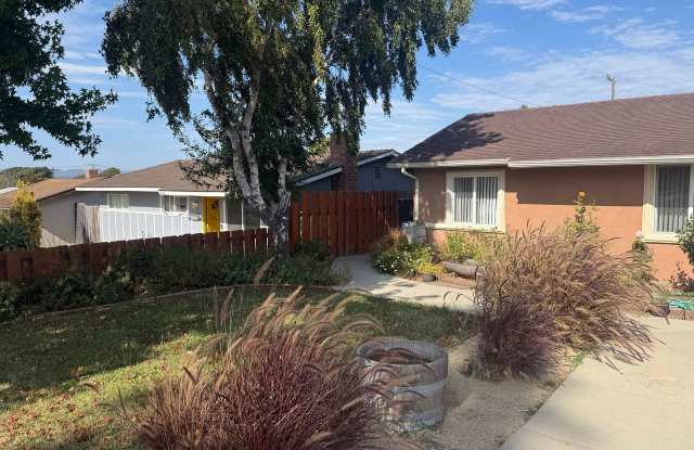 1-Bedroom Unit with Parking & Appliances - Lompoc, CA - Pet-Friendly Gallery 3
