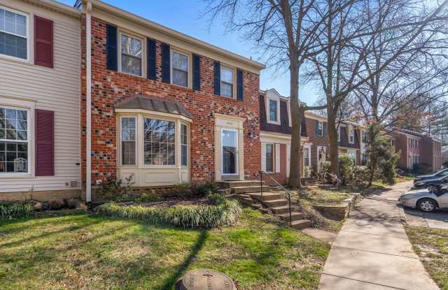 2923 Village Spring Lane Gallery 2