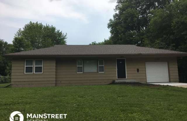 11705 East 51 Street South - 11705 E 51st St, Raytown, MO 64133