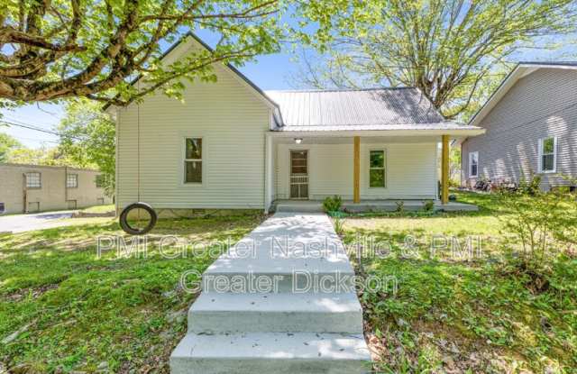 300 W Railroad St photos photos