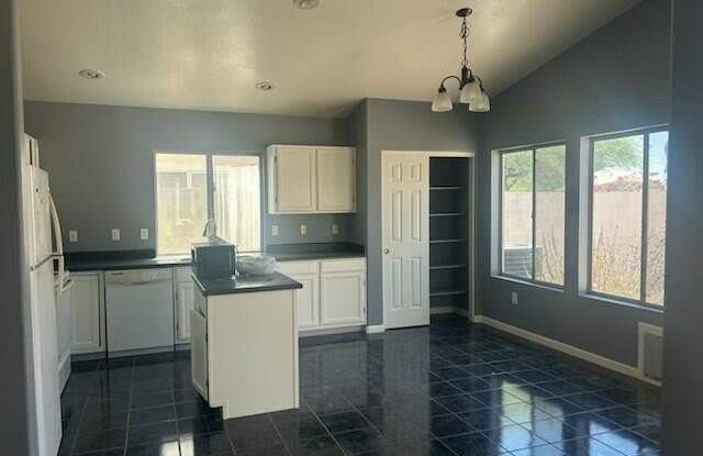 1341 E Cathedral Rock Drive Gallery 3