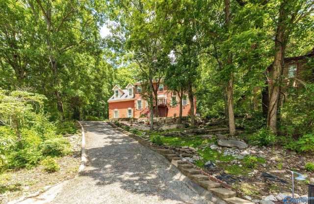 15033 Greentree Trail Gallery 2