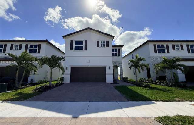 2728 SE 24th Ct photos photos