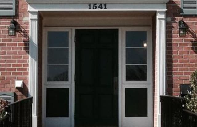 1541 Colonial Dr - Colonial Dr 1541 203 - 1541 Colonial Drive, Prince William County, VA 22192