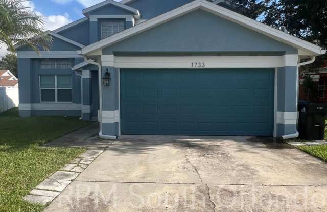 Beautiful 4 Bedroom 2.5 Bath Home with Heated Pool and Spa for Lease in Orlando photos photos