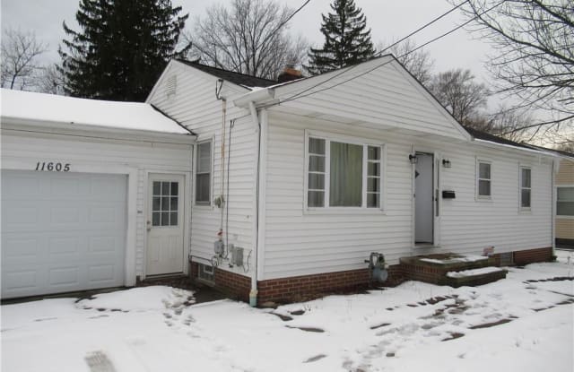 11605 West Pleasant Valley Rd - 11605 West Pleasant Valley Road, Parma, OH 44130