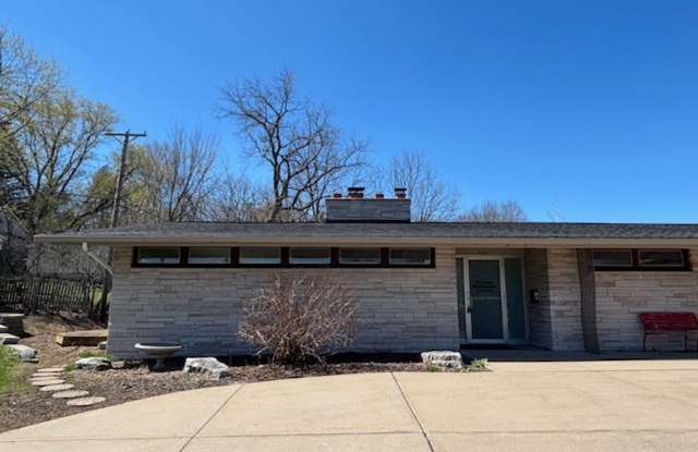 Available NOW! Gorgeous 3BR/2 BA Unit in Hastings! photos photos