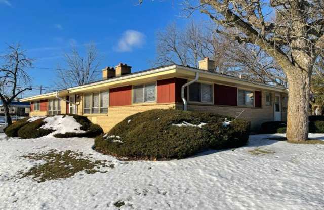 918 N Osborne Blvd 2 - 918 North Osborne Boulevard, Racine, WI 53405 918 N Osborne Blvd 2 - 918 North Osborne Boulevard, Racine, WI 53405