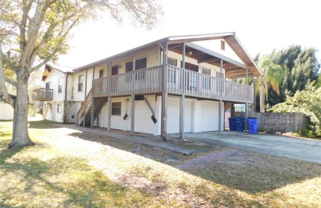 111 LORRAINE STREET - 111 Lorraine Street, Palm Harbor, FL 34683