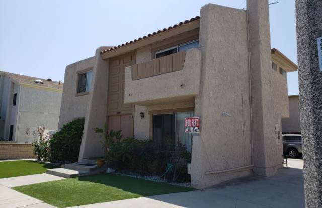 16891 Green Lane Gallery 2