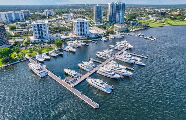 134 Lakeshore Drive photos photos