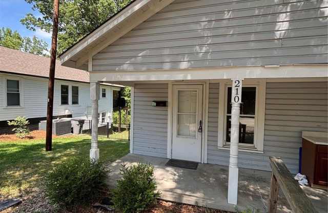 210 Basin Avenue photos photos