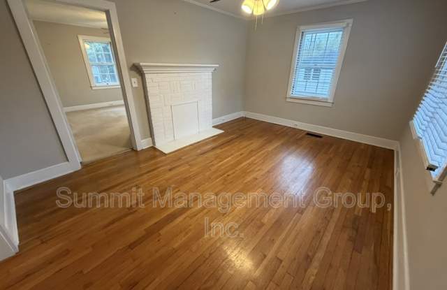 5118 Newton Drive NE Gallery 3