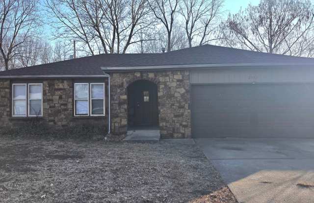 Spacious 3 Bedroom Home for $1095 in Southwest Springfield photos photos