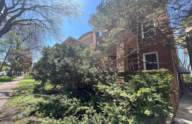 6434 N Magnolia - 2 photos photos