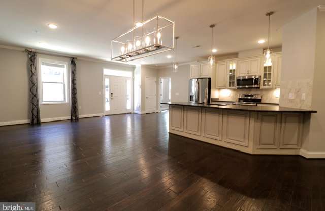 23631 HAVELOCK WALK TERRACE Gallery 4