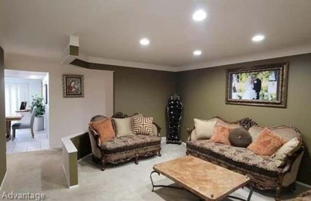 11170 GRENADA Drive Gallery 3