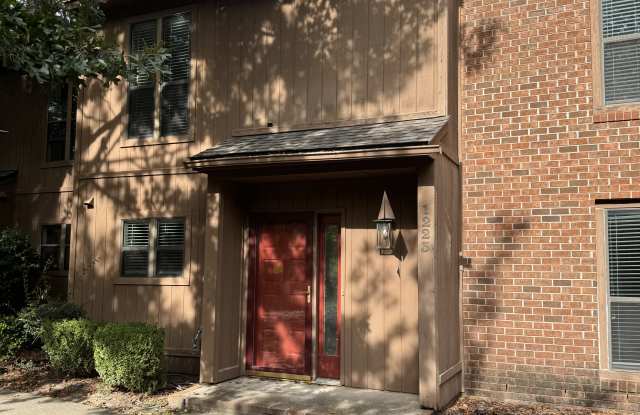 1223 Ash Circle - 1 Gallery 1