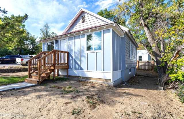 3 Bedroom 2.5 Bathroom Downtown Home For Rent Gallery 1