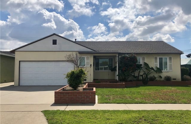 2118 W Hill Avenue - 2118 West Hill Avenue, Fullerton, CA 92833