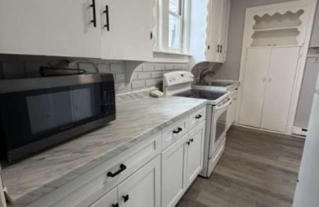 569 West Philadelphia Street - Rear photos photos