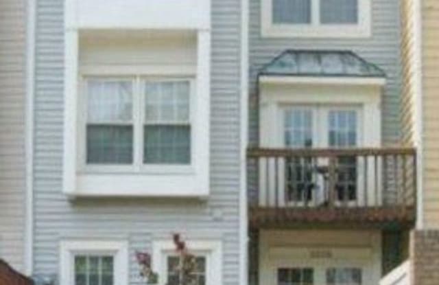 6006 Chestnut Hollow Court - 6006 Chestnut Hollow Court, Centreville, VA 20121