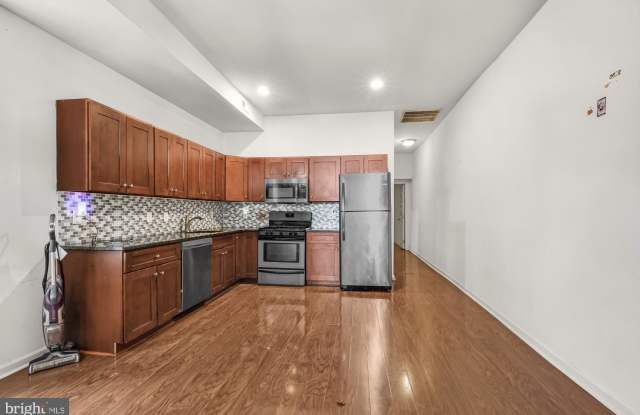 1631 W GIRARD AVENUE photos photos