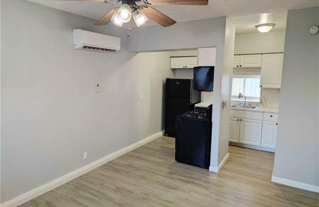 4619 Garden Place Gallery 4