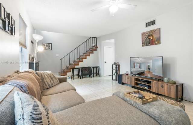 3 Laredo Pl photos photos