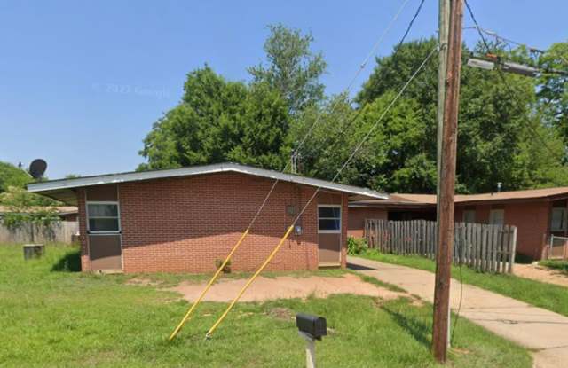 1905 S. Flintlock Drive - 1905 South Flintlock Drive, Albany, GA 31705