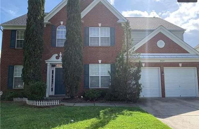Room in 8 Bedroom Home at Red Birch Dr - 2423 Red Birch Drive, Charlotte, NC 28262