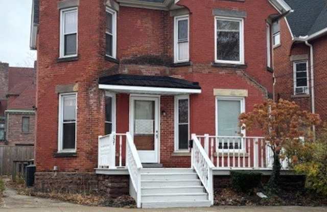 357 West 5th Street - Single Family Home - 357 West 5th Street, Erie, PA 16507