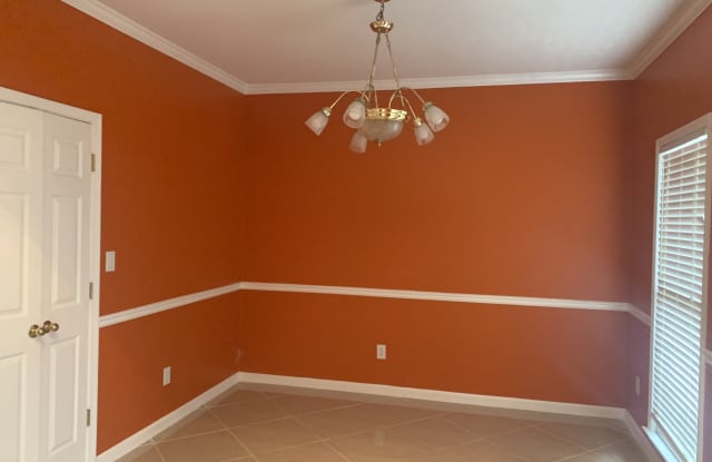 551 Country Club Drive Gallery 4