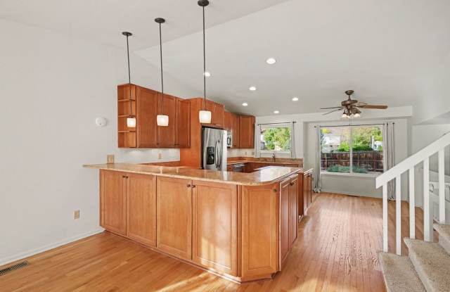 Beautiful 4-Bedroom Home on Large Corner Lot in Littleton Gallery 4