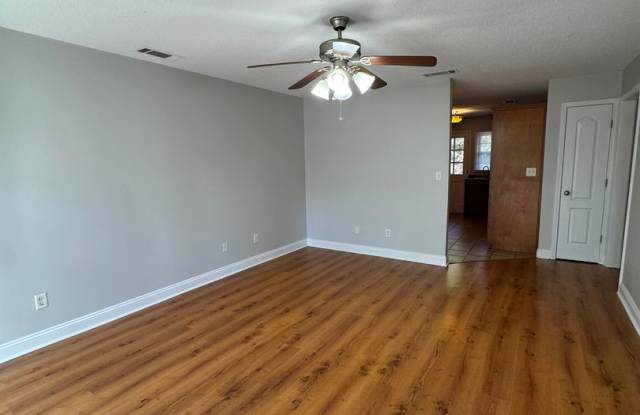 315 Brannen Street, Apt B photos photos
