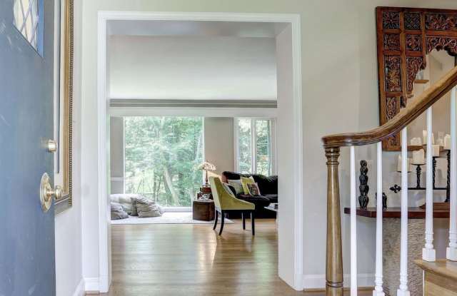5204 WESTWOOD DRIVE Gallery 3