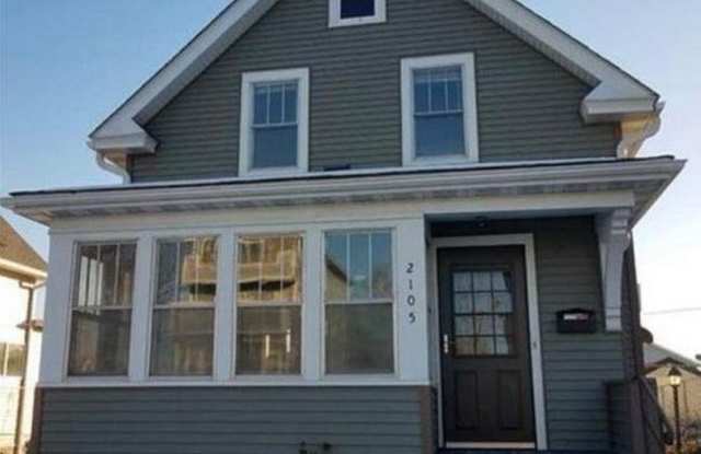 2105 N 26th Ave photos photos