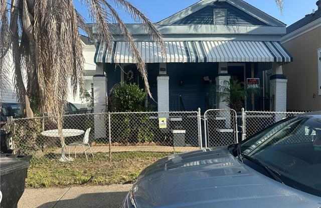 2217 Willow St photos photos