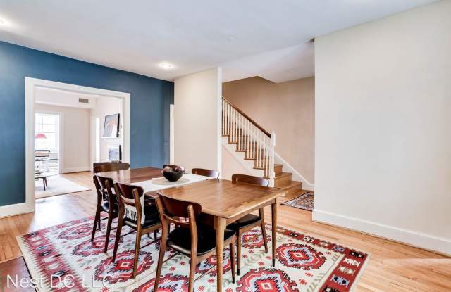 2637 Woodley Pl NW Unit A Gallery 4
