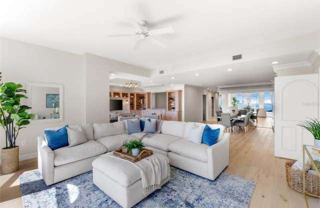 288 BEACH Drive NE Gallery 4