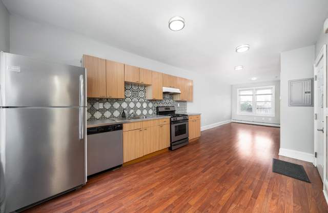 213 OGDEN AVE - 213 Ogden Avenue, Jersey City, NJ 07307