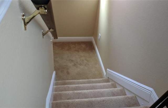 3741 PARKRIDGE CIRCLE Gallery 2