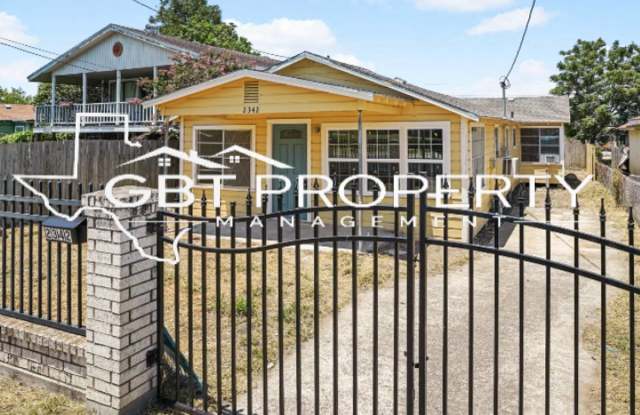 Fully Renovated 4 bedrooms 2 bathrooms! photos photos