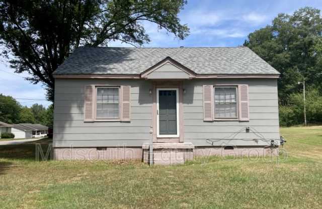 503 E Forest Ave photos photos