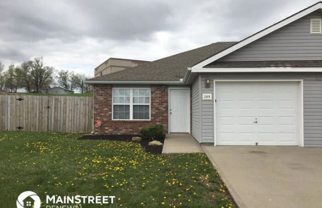 209 Palmer Court - 209 Palmer Ct, Pleasant Hill, MO 64080