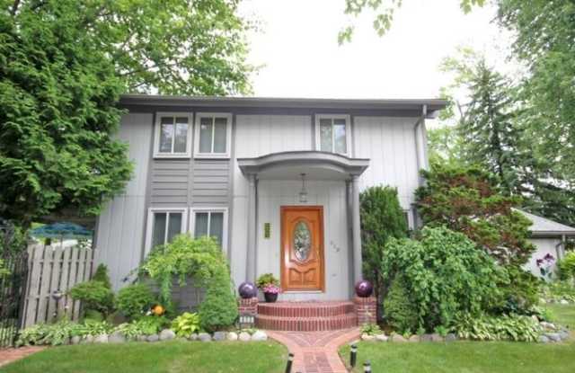 615 Davis Avenue photos photos