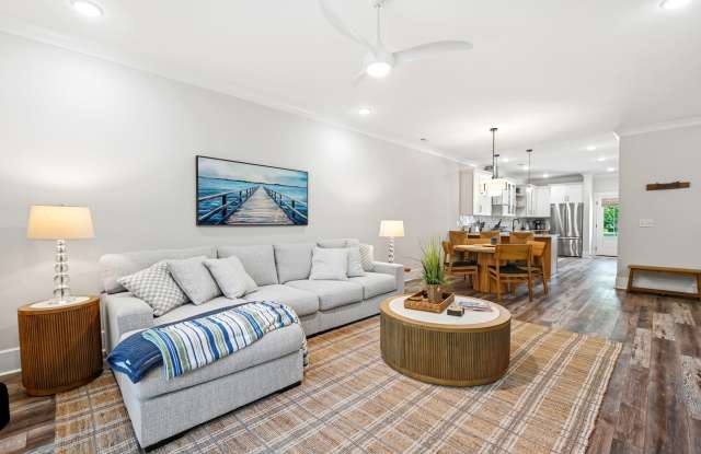 117 Seagate Place Gallery 2